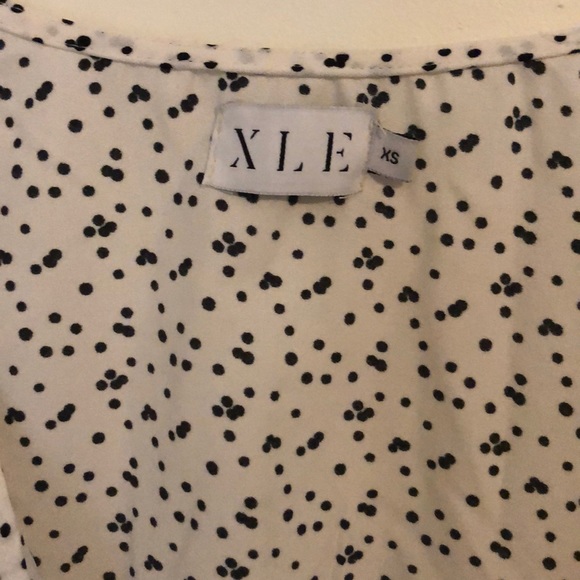 Polka Dot Blouse Top XLE by Lauren Elizabeth - Picture 2 of 4